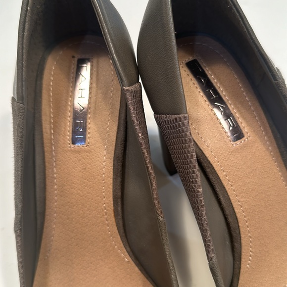 TAHARI Block Suede Elroy Heels - Picture 2 of 10